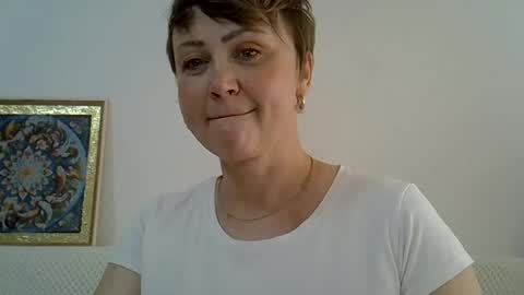 Snapshot of golden_kessie chatting on June 25, 6:29 am golden_kessie online show from June 25, 6:29 am