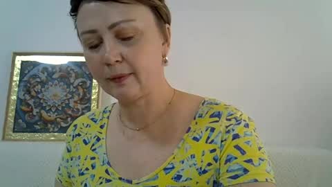 Snapshot of golden_kessie chatting on July 7, 6:05 am golden_kessie online show from July 7, 6:05 am