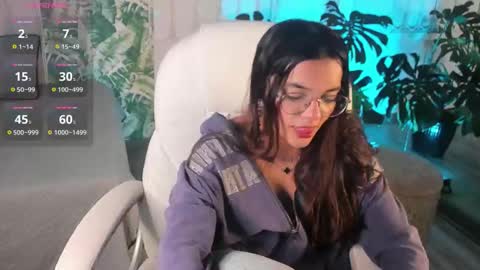 Snapshot of golden_muse chatting on February 20, 12:27 pm golden_muse online show from February 20, 12:27 pm