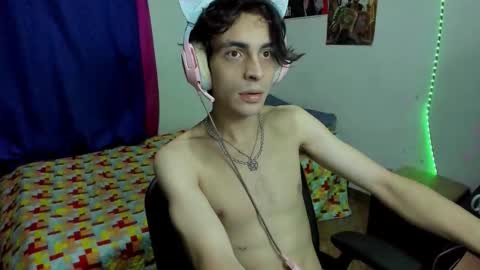 Jmmmm online show from February 8, 6:11 pm