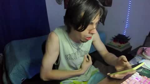 Snapshot of golden_ryan chatting on April 27, 2:09 am Jmmmm online show from April 27, 2:09 am