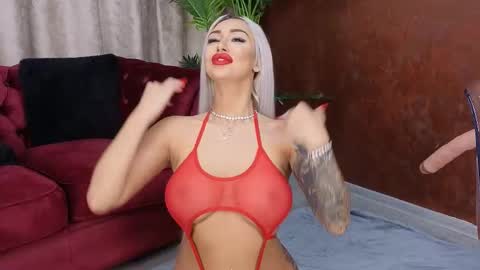 GoldenAmberX online show from February 13, 5:37 am