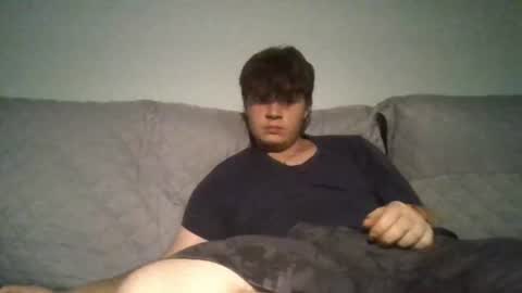 Snapshot of goldenboy207 chatting on July 13, 10:34 pm goldenboy207 online show from July 13, 10:34 pm