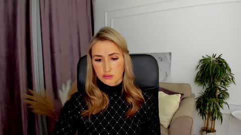 Olivia online show from February 11, 3:50 am