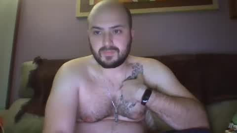 goldenspainboy online show from December 7, 6:37 pm