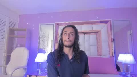 Snapshot of goldentemptation_ chatting on July 8, 7:18 pm goldentemptation_ online show from July 8, 7:18 pm