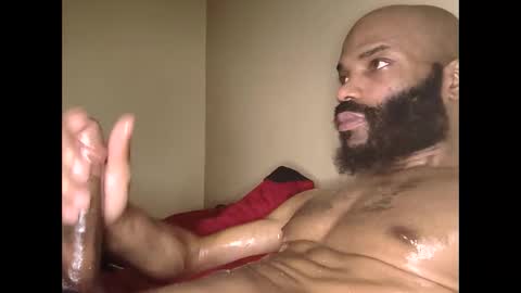 Snapshot of goldmouth_85 chatting on June 4, 5:30 pm Goldmouth 85 online show from June 4, 5:30 pm