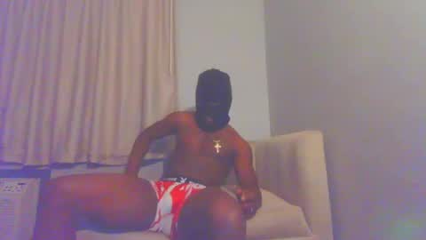 FINEASSGOLDMOUTH online show from December 23, 11:47 am