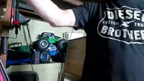 goober1979 online show from April 18, 3:10 am