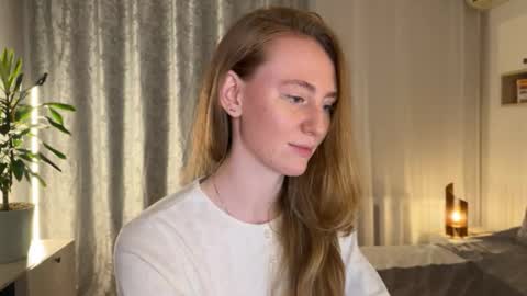 Polly online show from December 21, 2:02 pm