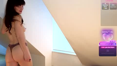 Snapshot of good_girl_gracie chatting on February 2, 2:45 pm Gracie online show from February 2, 2:45 pm