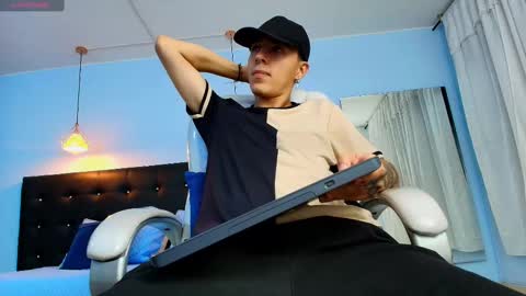 good_sheep online show from February 18, 7:32 am