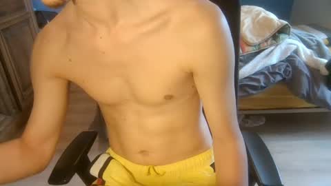 Snapshot of goodboy146 chatting on May 2, 4:01 pm Goodboy online show from May 2, 4:01 pm