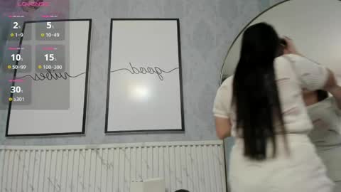 Snapshot of goodgirl22_ chatting on June 4, 11:22 pm Emmy online show from June 4, 11:22 pm