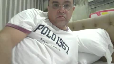 Snapshot of goodguy2050987369 chatting on February 10, 10:08 am Goodguy online show from February 10, 10:08 am