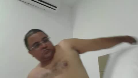 Snapshot of goodguy2050987369 chatting on February 15, 5:37 am Goodguy online show from February 15, 5:37 am