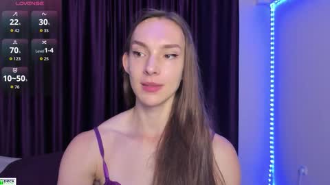 Snapshot of goodnight_kitty chatting on September 16, 10:22 pm goodnight_kitty online show from September 16, 10:22 pm