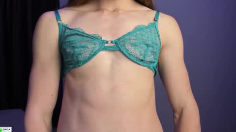 Snapshot of goodnight_kitty chatting on October 13, 10:10 pm goodnight_kitty online show from October 13, 10:10 pm