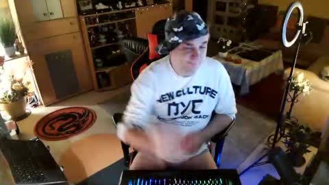 google5001 online show from October 3, 3:47 am