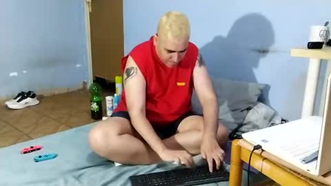 Snapshot of gorak32 chatting on June 11, 10:08 pm GoraK online show from June 11, 10:08 pm