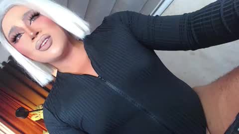 Samantha online show from January 13, 6:35 pm