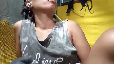 GorgeousPinay babe online show from March 24, 12:48 am