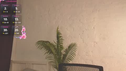 Benny  online show from March 4, 4:41 pm