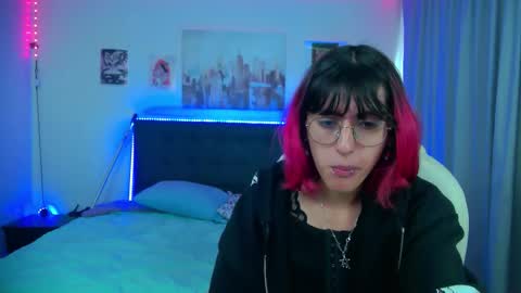 goth_minerva online show from February 23, 1:52 pm