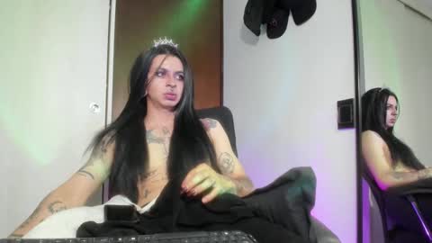 Snapshot of goth_ru chatting on September 11, 8:53 pm Russ online show from September 11, 8:53 pm