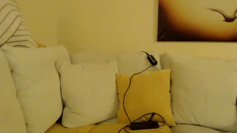 gothbaby305 online show from March 3, 4:58 am