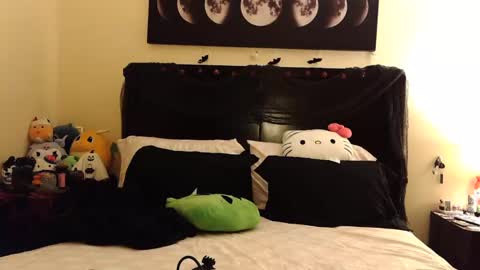 gothbaby305 online show from November 2, 5:48 pm