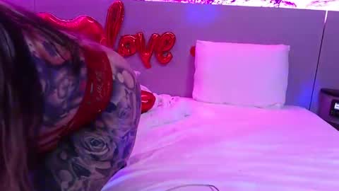 gothbaby305 online show from February 14, 6:10 am