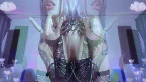        online show from November 12, 3:18 am