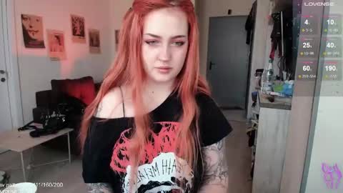 Snapshot of gothkittys chatting on May 22, 12:00 pm traumfrau Kira angel face devil eyes I SELL A LOT VIDEO IN GALLERY online show from May 22, 12:00 pm