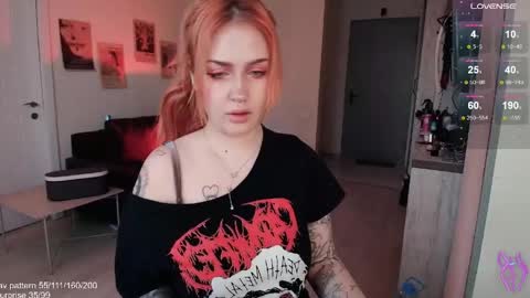 Snapshot of gothkittys chatting on May 31, 3:30 pm traumfrau Kira angel face devil eyes I SELL A LOT VIDEO IN GALLERY online show from May 31, 3:30 pm