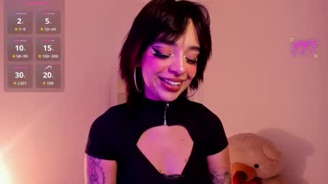 Snapshot of gothv chatting on June 9, 9:48 pm Violet online show from June 9, 9:48 pm