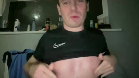 Snapshot of gotitgoin_ chatting on February 7, 2:26 am GotItGoin online show from February 7, 2:26 am