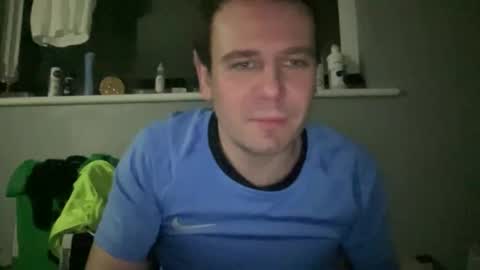 Snapshot of gotitgoin_ chatting on February 28, 12:00 am GotItGoin online show from February 28, 12:00 am