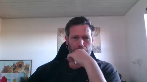 Snapshot of gottalop chatting on April 7, 4:07 pm gottalop online show from April 7, 4:07 pm