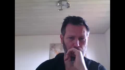Snapshot of gottalop chatting on April 12, 10:31 am gottalop online show from April 12, 10:31 am