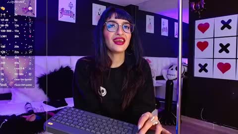 Meredith Alessandra online show from February 19, 7:17 am