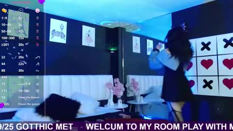 Meredith Alessandra online show from September 15, 4:45 am