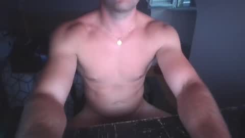 Snapshot of goura2000 chatting on July 8, 5:28 pm goura2000 online show from July 8, 5:28 pm