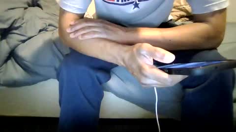 Snapshot of gowiththeflow37 chatting on July 29, 2:43 am watch me stroke online show from July 29, 2:43 am