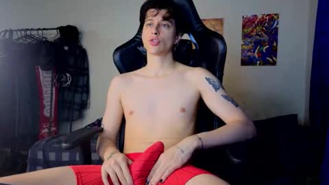 angelito tu novio online show from November 2, 10:34 pm