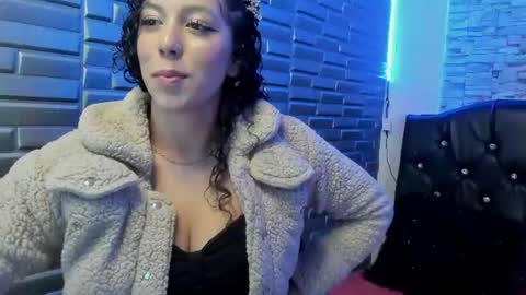 Snapshot of grace__black chatting on July 11, 8:22 pm grace online show from July 11, 8:22 pm