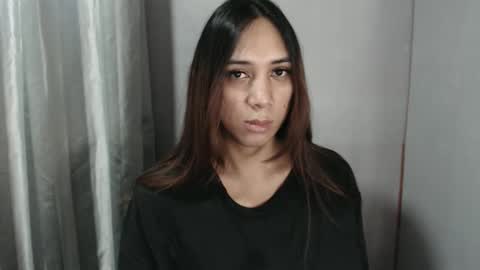 HoneyGrace online show from April 23, 4:24 am