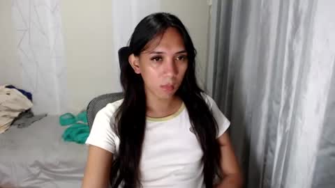 Snapshot of grace_for_youuu chatting on July 31, 7:41 am HoneyGrace online show from July 31, 7:41 am