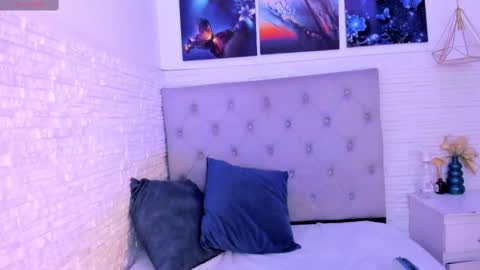 Gracey Milf online show from March 7, 11:18 am