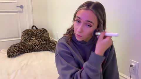 graceyrose online show from September 17, 6:09 pm